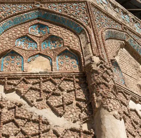 گنبد کبود مراغه بعد از آسیب جنگ